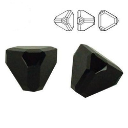 4842 MM 4 Swarovski Pyramid JET